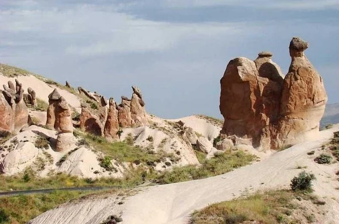 La roccia a forma di cammello nella Valle di Devrent